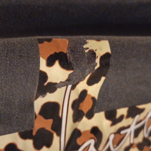 $4 Add-on Gray "Faith" V-Neck Tee - Size 2XL (US16) - Picture 5 of 7